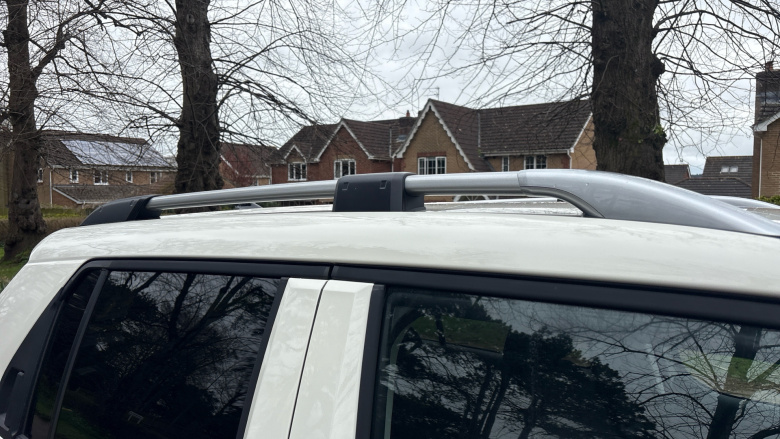 Hyundai INSTER 85kW 02 49kWh 5dr Auto Electric Hatchback